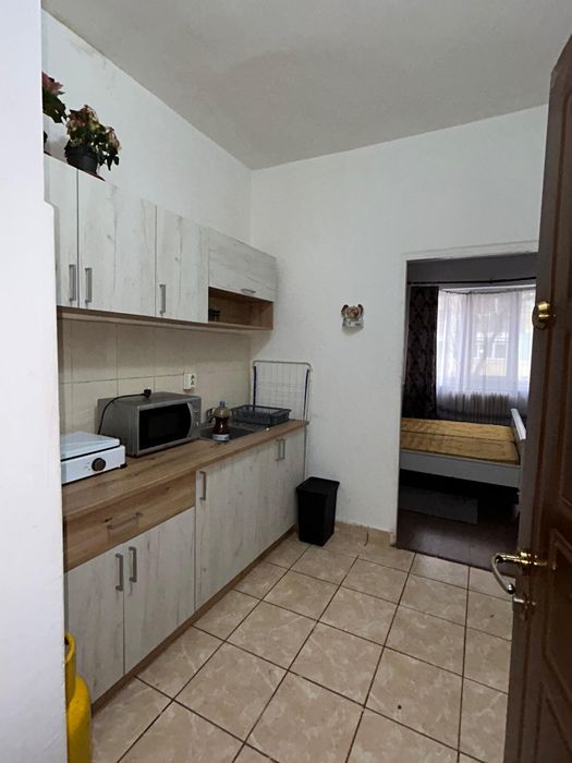 Garsonieră de închiriat 23 m, zona AEM 220 euro