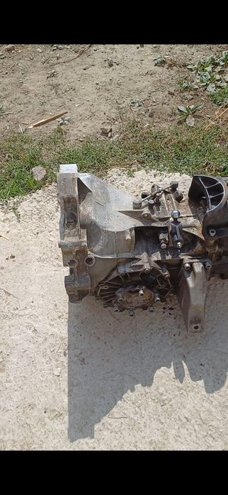 Каропка  мкпп на ауди