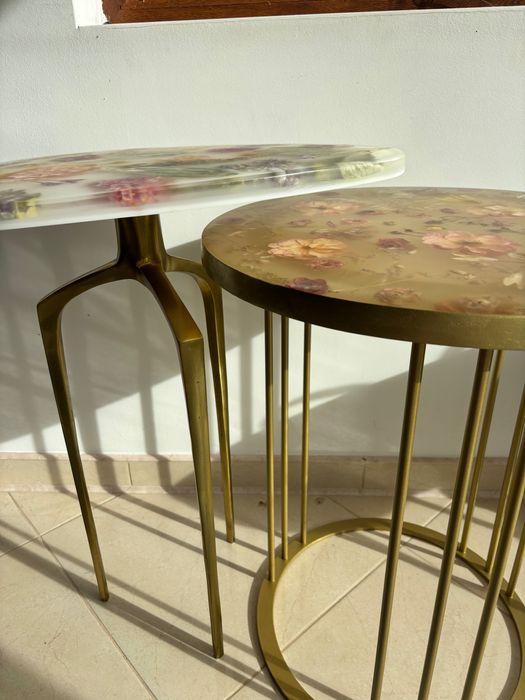 Маси от епоксидна смола с цветя