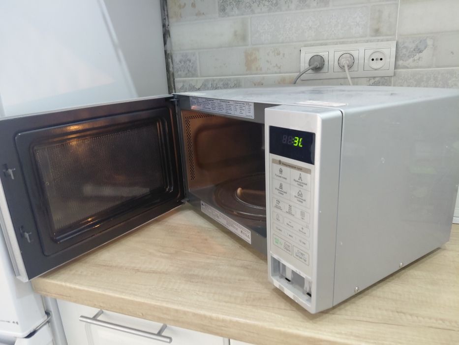 Микроволновая печь LG