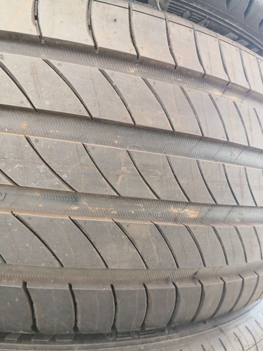 205 45 17 цола гуми нови Michelin 4 броя