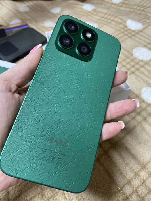 Продам хонор х8д