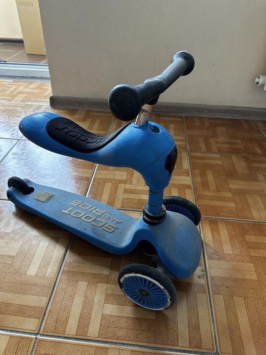 Самокат Scoot and ride