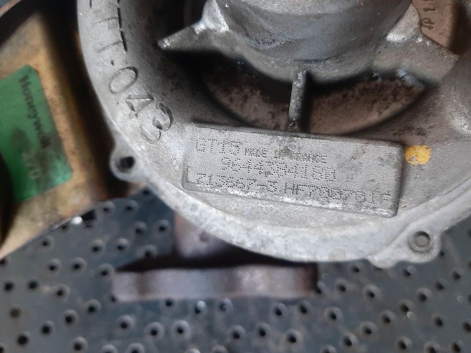 turbina 2.0 hdi  rhw  citroen c4 peugeot 807  peugeot 806 expert fiat ulysse scudo citroen jumpy  9644384180