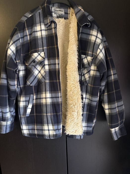 Vand 2 jachete imblanite marimea xl