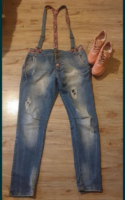 Дамски дънки ,яке,панталон!Без забележки!