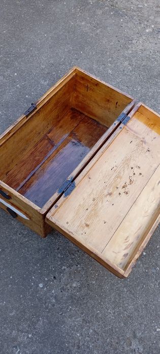 Cufăr vintage din anul 1950