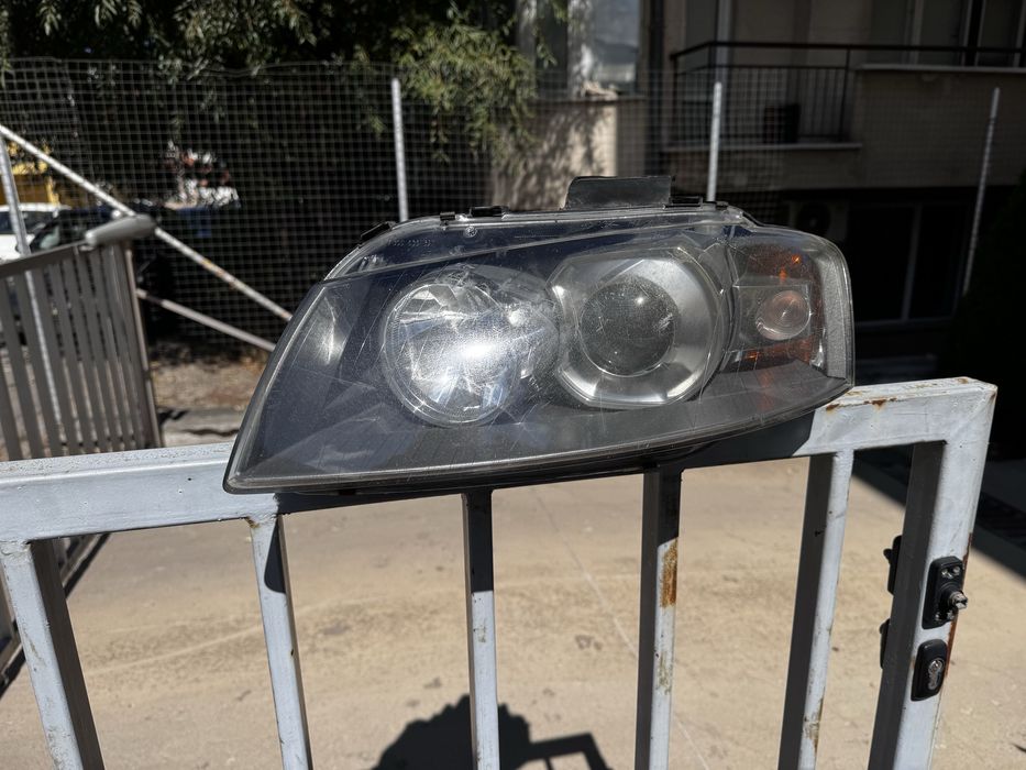 Фар Audi A3 8p xenon ксенонов ксенон