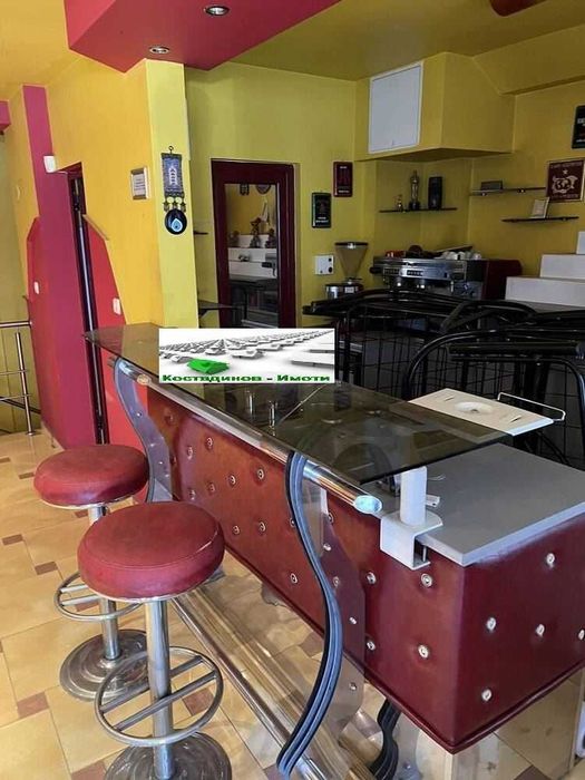 Дава се под наем Магазин в Пловдив, Съдийски - 110 кв.м за 459 € - Снимка #2