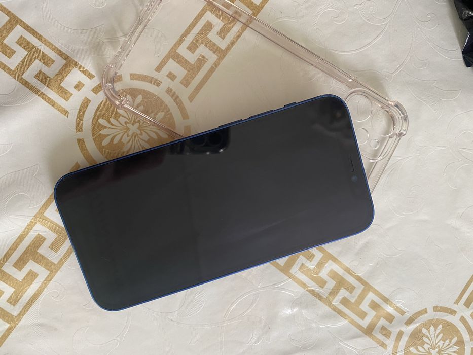 Iphone продаётся