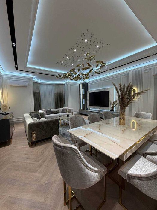 4-комн. в "Банковском доме", 180 м², центр, полностью укомплектована `