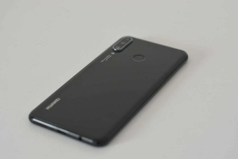Huawei P30 Lite PENTRU PIESE