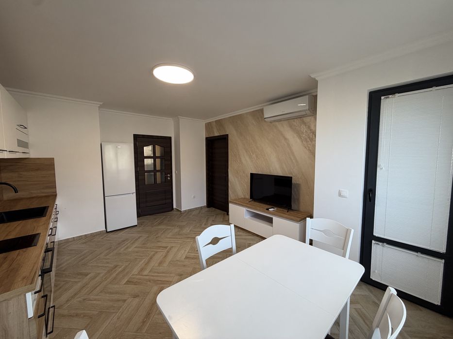 Тристаен апартамент под наем