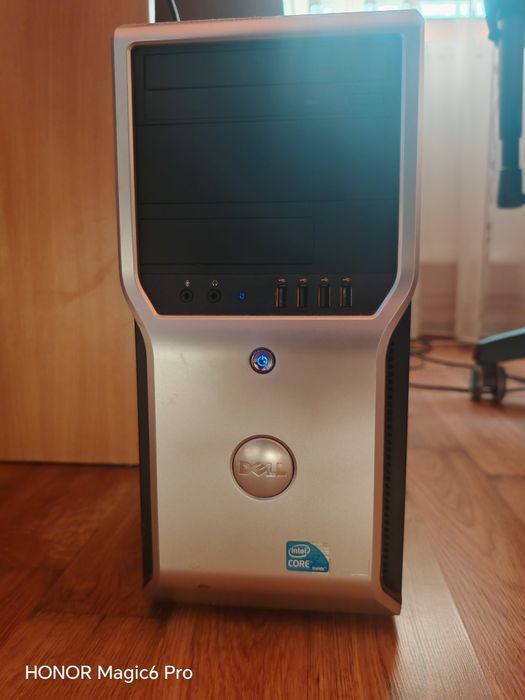 Calculator Complet Intel Core i7 Prima Generatie / 4GB RAM / HDD 150GB