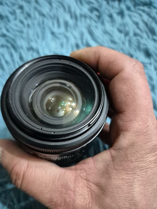 Obiectiv Nikon AF 35-105mm