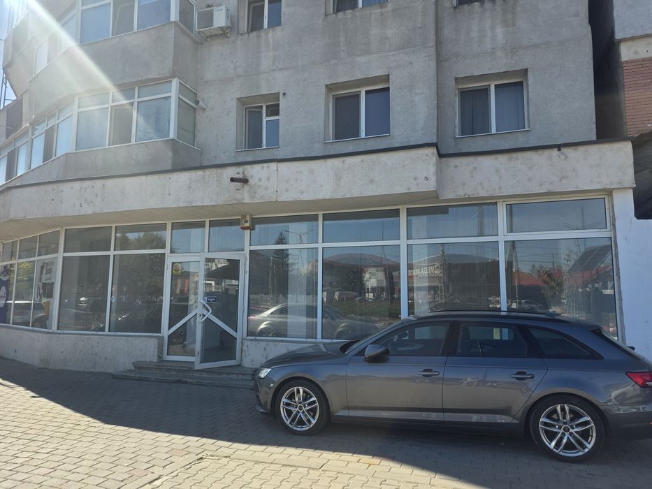 Închiriez spațiu comercial ultracentral