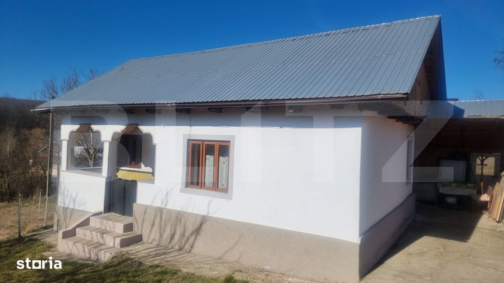 Casa renovata plus teren 2000 mp ,VARBILA