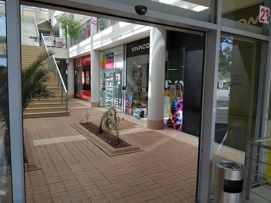 Дава се под наем Магазин в София, Света Троица - 40 кв.м за 1200 € - Снимка #2