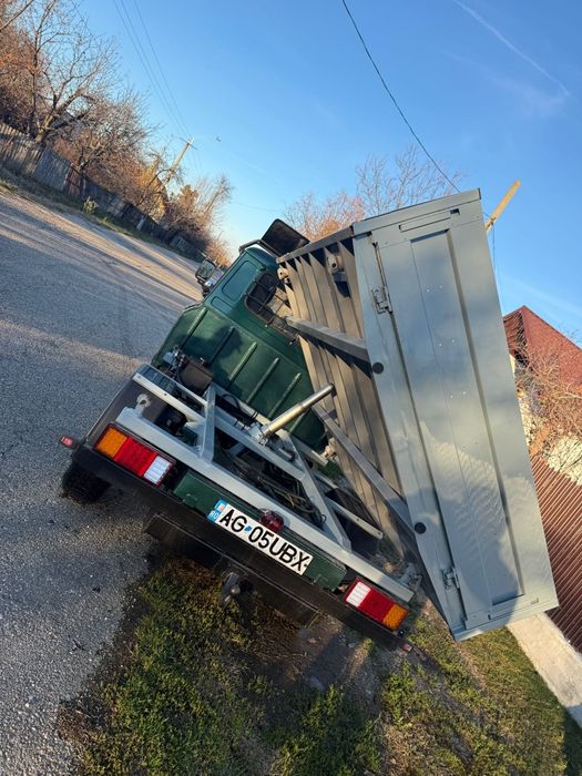 ARO 320 camionetă basculabila trilateral