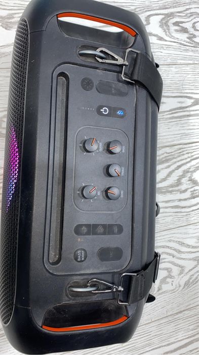 Колонка jBL меняю