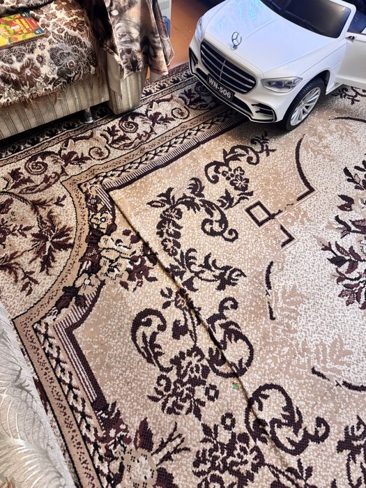 Продам  ковер 3*4.