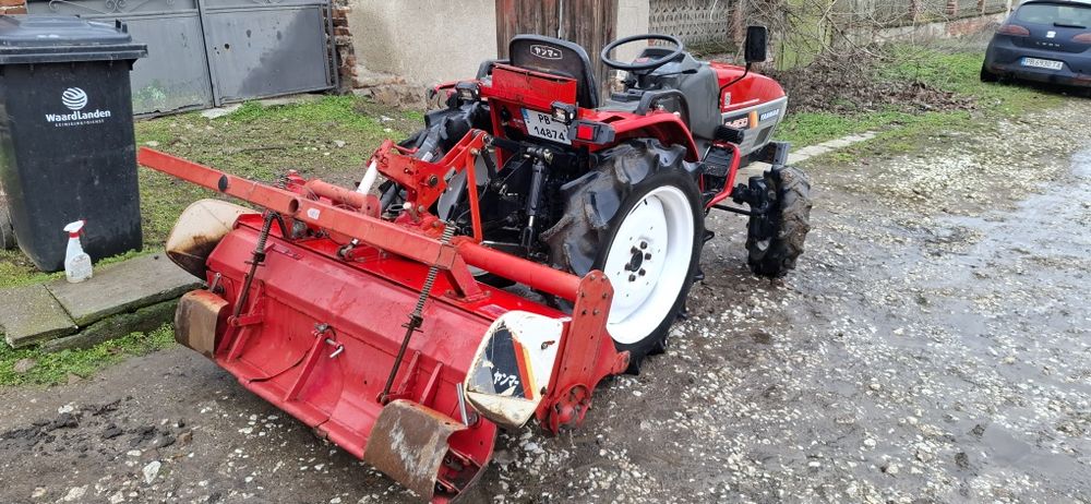 Трактор Янмар ф200 4×4