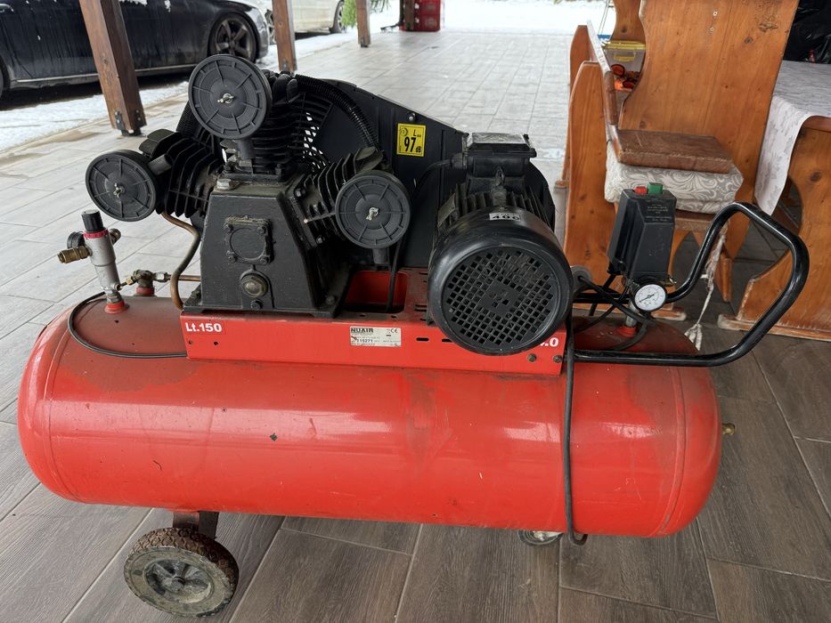 Компресор 150литра триглав