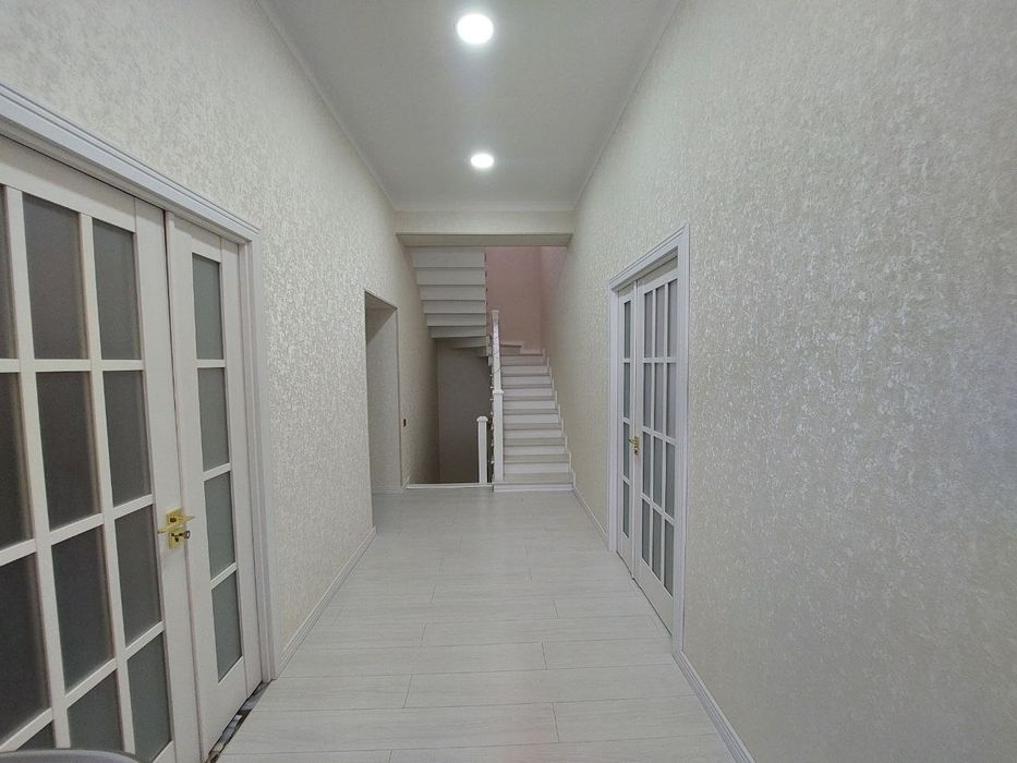 Ko'kcha oqtepa Hondamirda hi tech uy sotiladi.