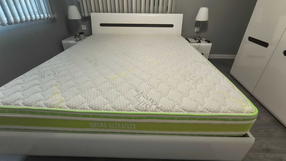 Продавам матрак Sirena Ultraflex 160/200 двулицев