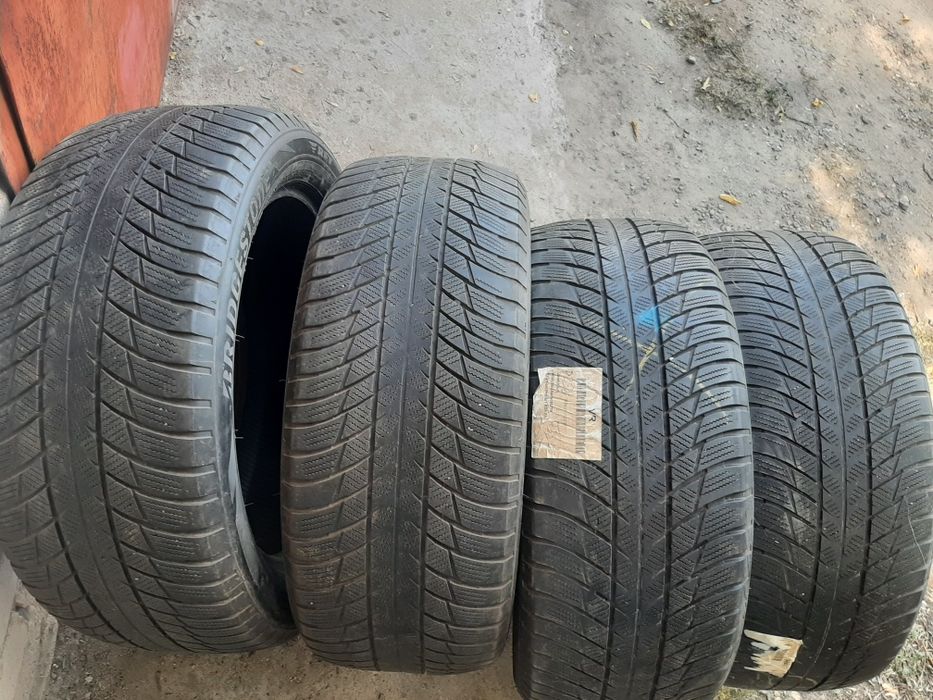 Продам шины 245/50/19 бриджистон