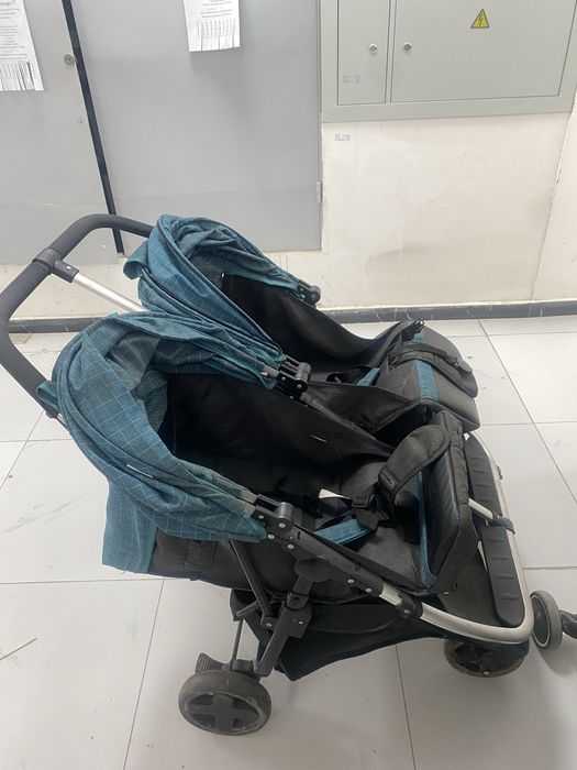 Продам коляску для двойни ,двойняшек, погодок