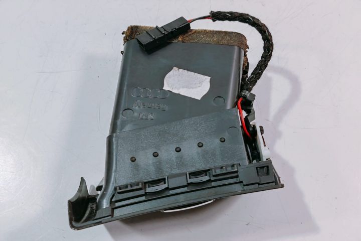 Grila Ventilatie  438401 Audi A4 B7 seria