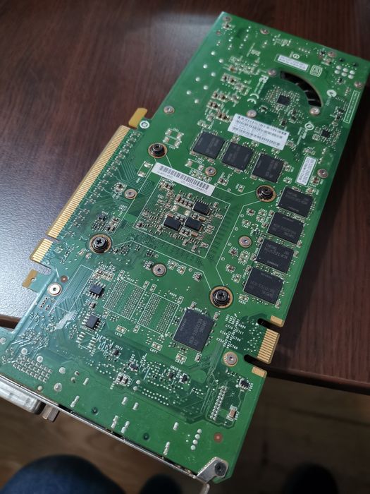 Placa video Quadro 4000, 256 bit,