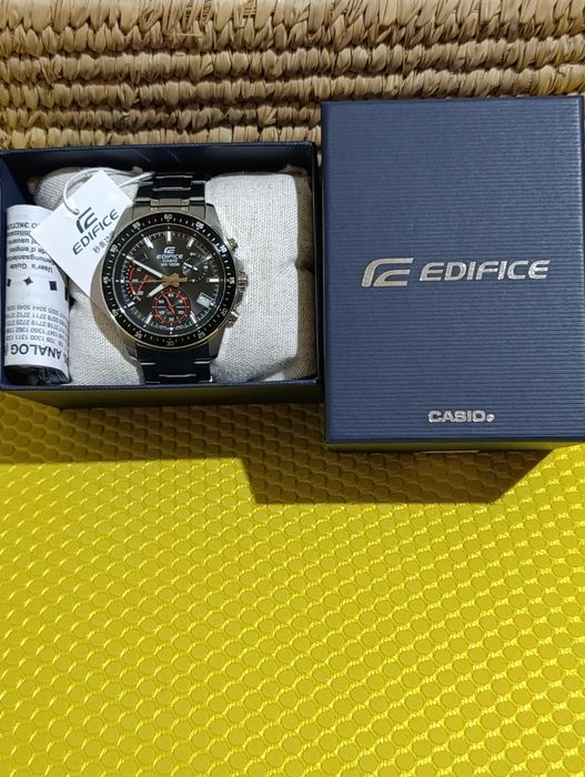 Продаются часы Casio Edifice EFV-540