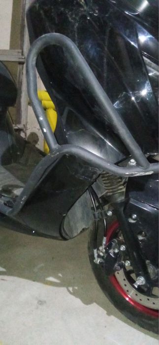 Скутер сотилади 150куб