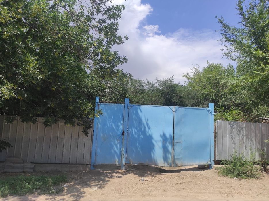 Срочно продается коммерческое помещение и дом