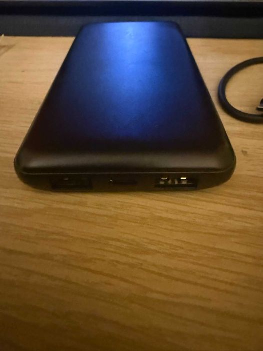 Продавам Powerbank Belkin 10k