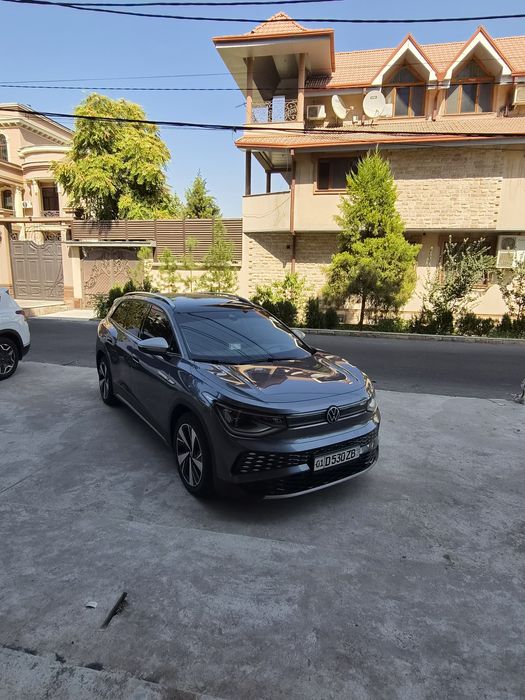 Volkswagen ID6  First edition