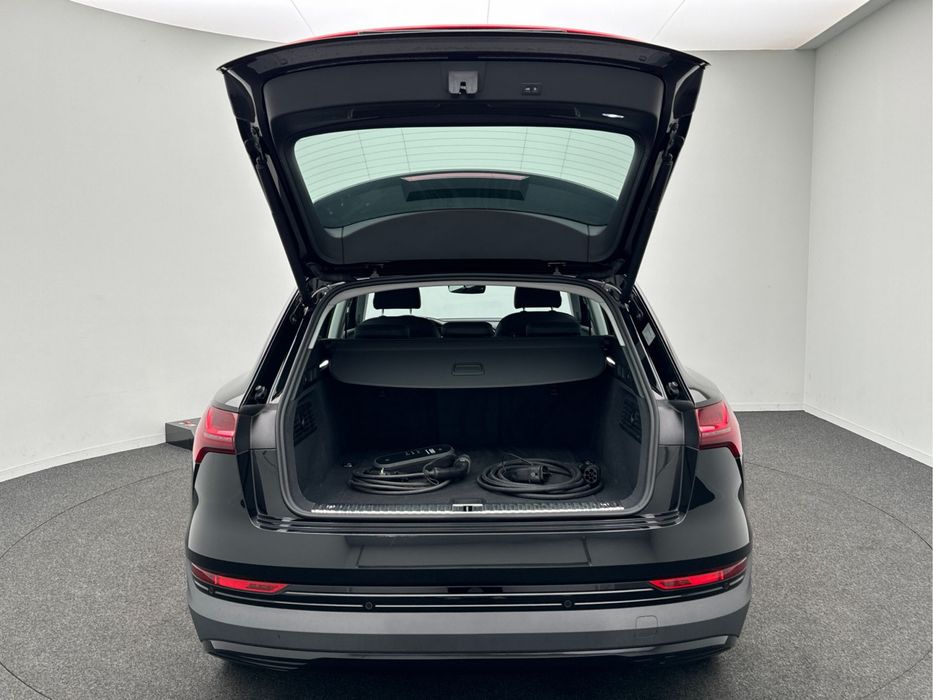 AUDI e-tron 2021 — imagine 4