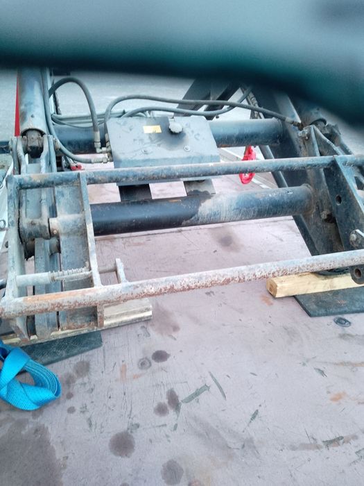 Încărcător frontal Stoll