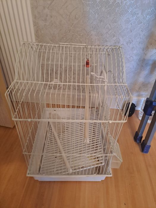 Продам клетку, почти новая