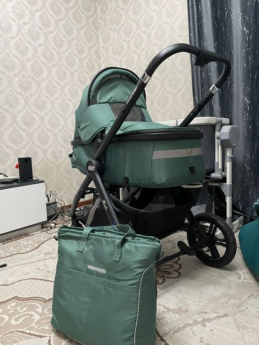 Продам детскую коляску