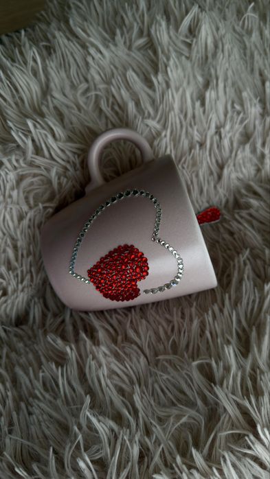 Инкрустация на чаши с кристали