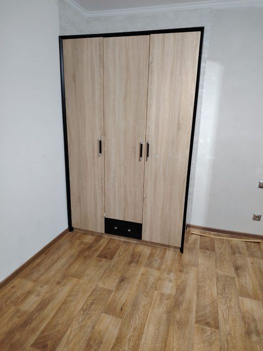 Продам  шкаф для одежды