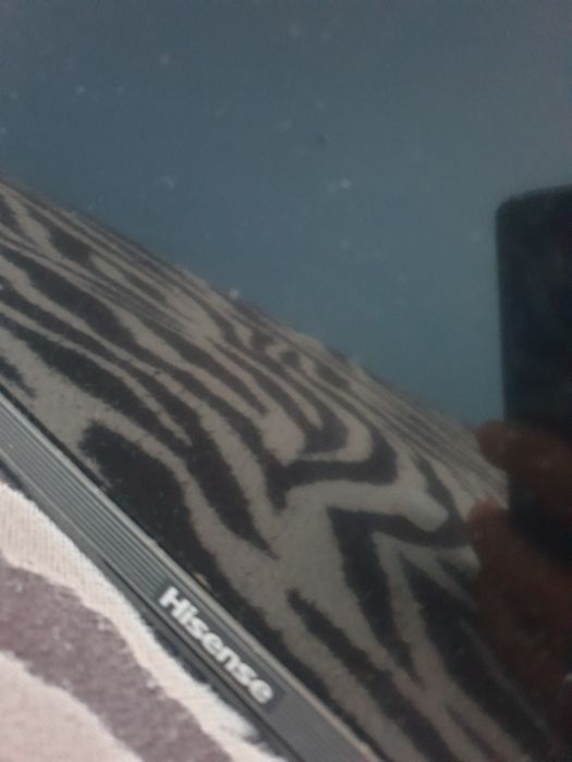 Смарт телевизор Hisens на части