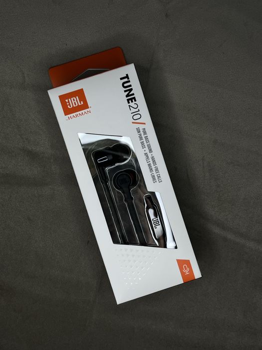 Căști cu fir JBL Tune 210 (mufă Jack 3.5mm) + Microfon