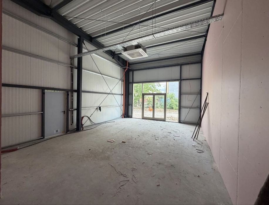 Spatiu comercial centrul Dumbravitei