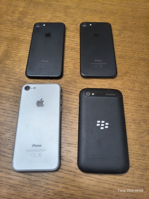 Telefoane Disponibile - iPhone 7 și BlackBerry Classic