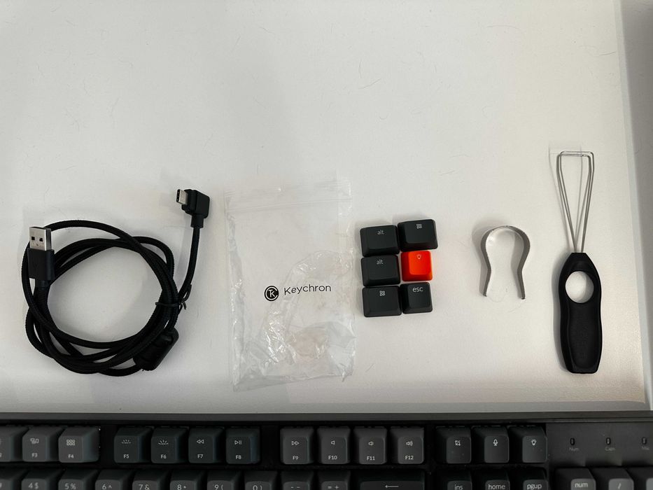 Keychron K10 - Wireless, Full Size, Mechanical
