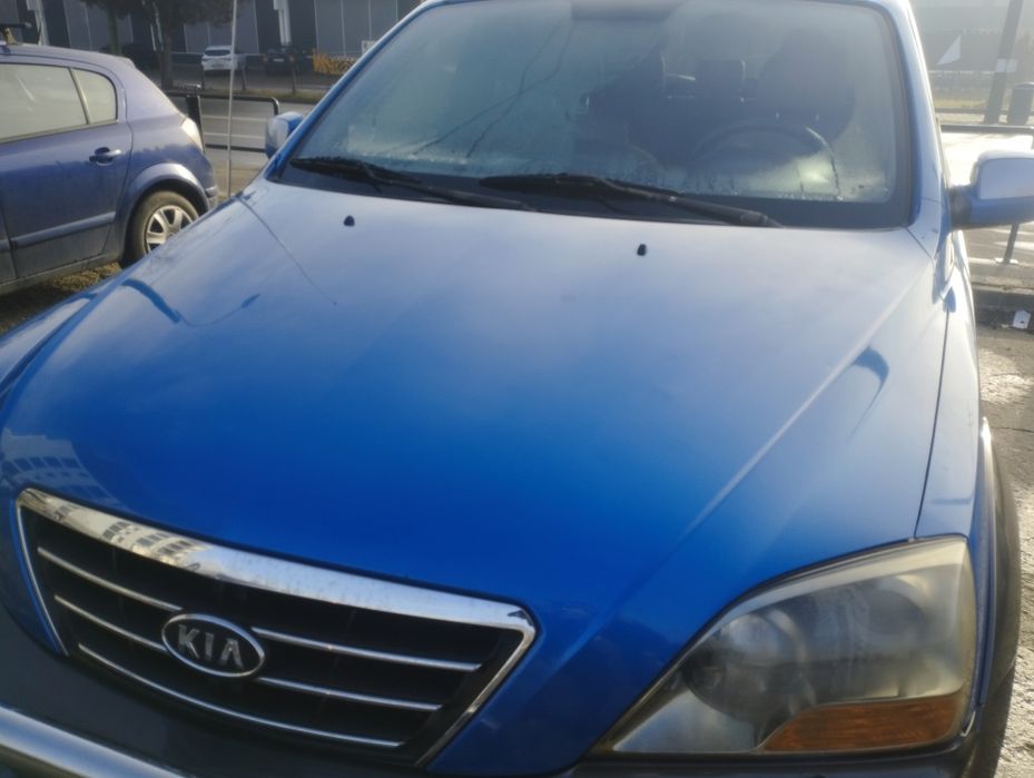 Dezmembrez KIA sorento